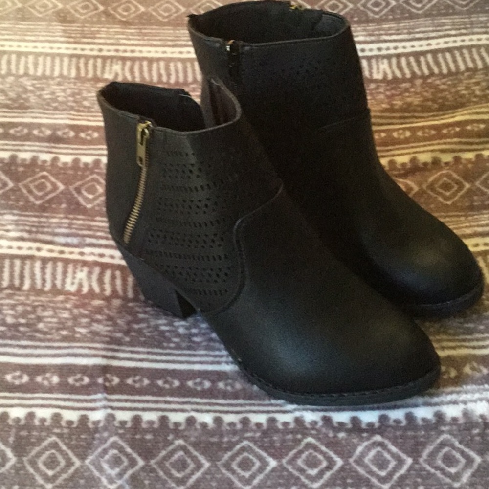 🌹booties Shoes - Picture 5 of 8